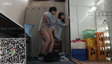 GIF剧情图解3出处，便利店里面兼职的女大学生，最后变成了我的炮友