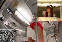 GIF剧情图解3出处，便利店里面的女服务员，被男店长裙底调戏也不敢出声-解解图解