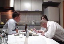无能的丈夫醉酒以后，公司男上司趁机调戏已婚人妻，重新勾起内心的欲望-解解图解