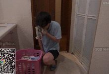 下午丈夫不在家里的时候，已婚少妇穿著性感内衣勾引自己的小叔子-解解图解