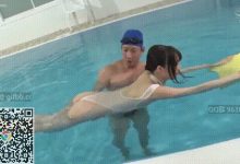 校园内清纯学生妹，没想到天天穿着透明若隐若现的制服，这谁能顶得住-解解图解