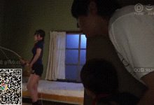 爱运动的女孩身材极品，不管在健身房还是在游泳馆，永远是男人眼里的尤物-解解图解